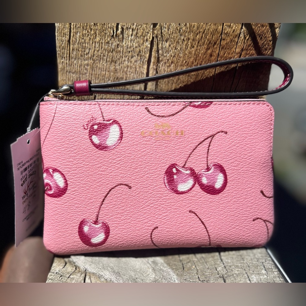 COACH 🍒 Corner Zip Wristlet With Cherry Print Pink/Gold Coated Canvas Leather